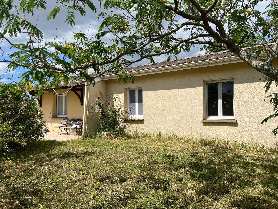 Maison à IZON