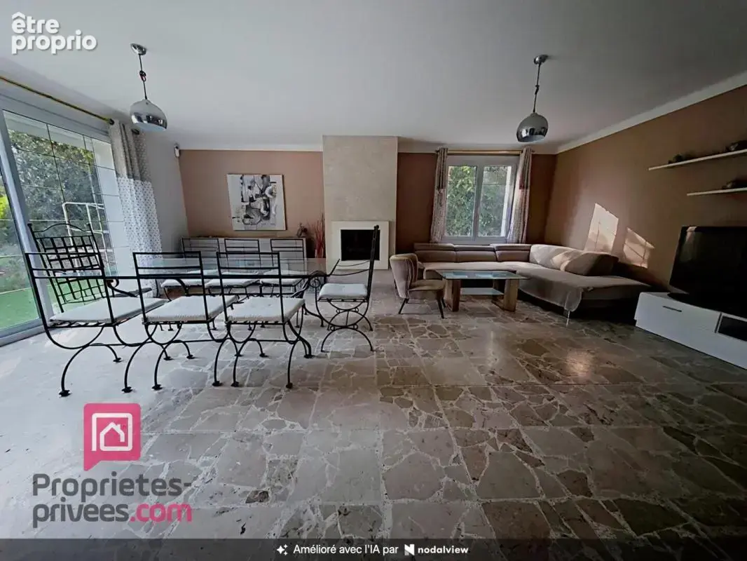 Villa Bagnols En Foret- 5 pièces- Appartement T2 indépendant- PISCINE - photo 5