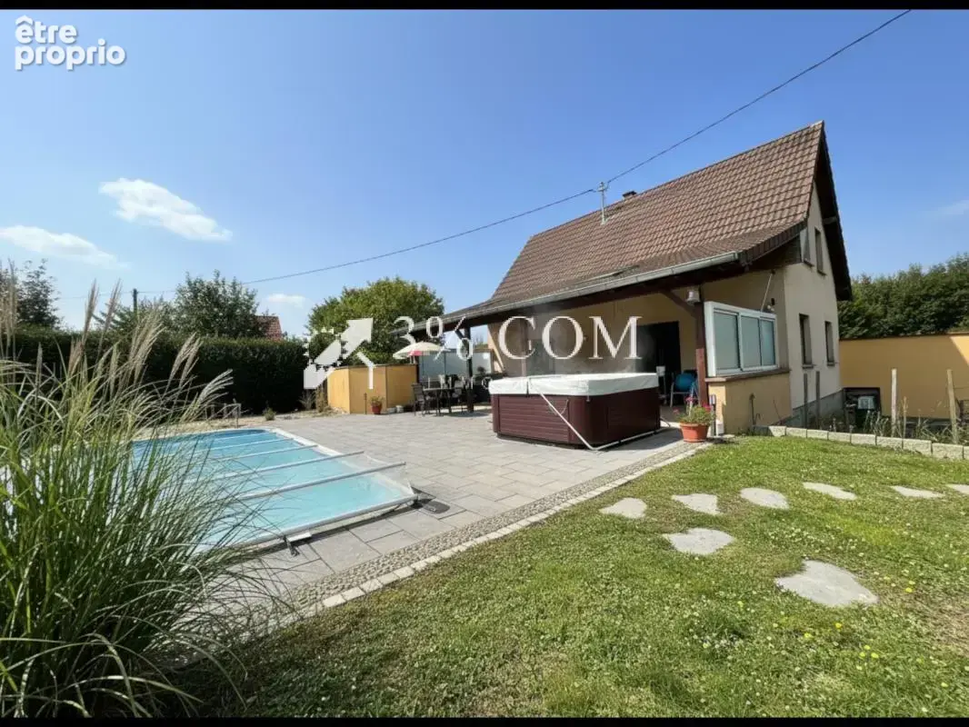 3%COM Maison avec piscine et spa sur 8 ares - photo 2