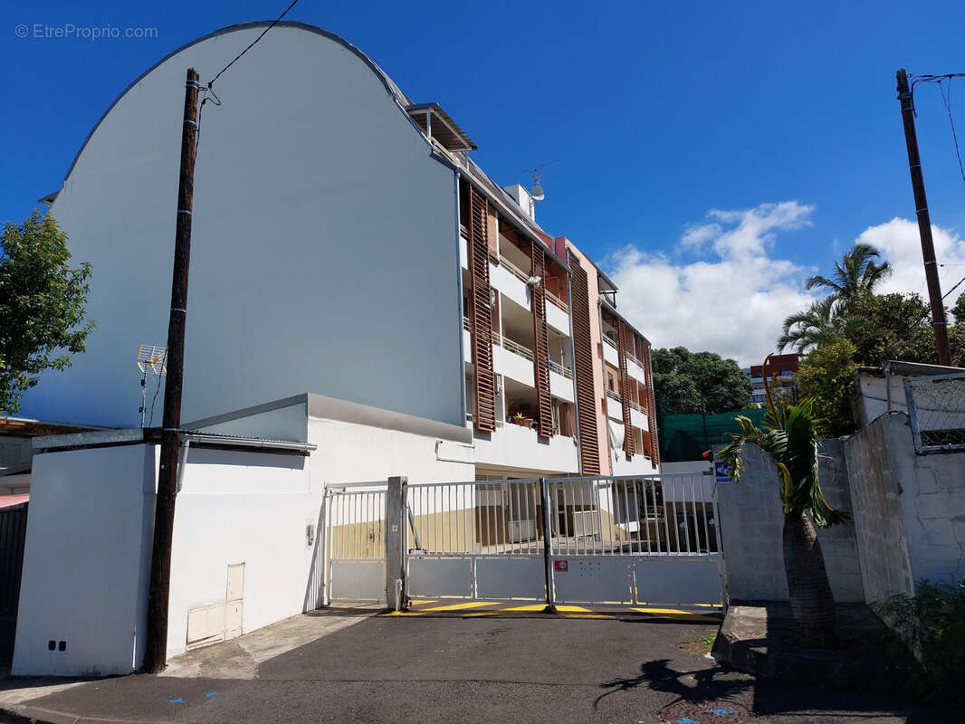 Appartement à SAINT-DENIS