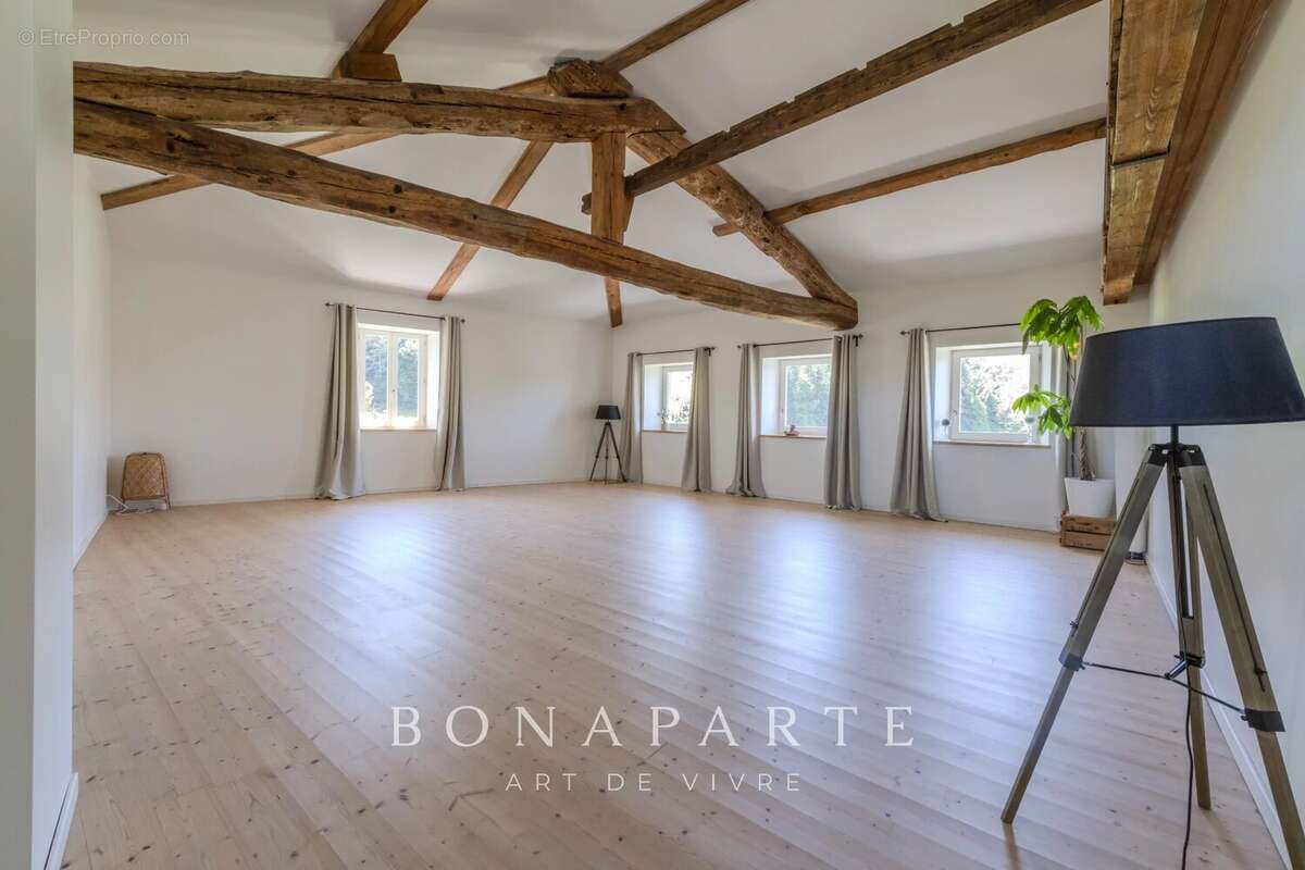Maison à JONZIEUX