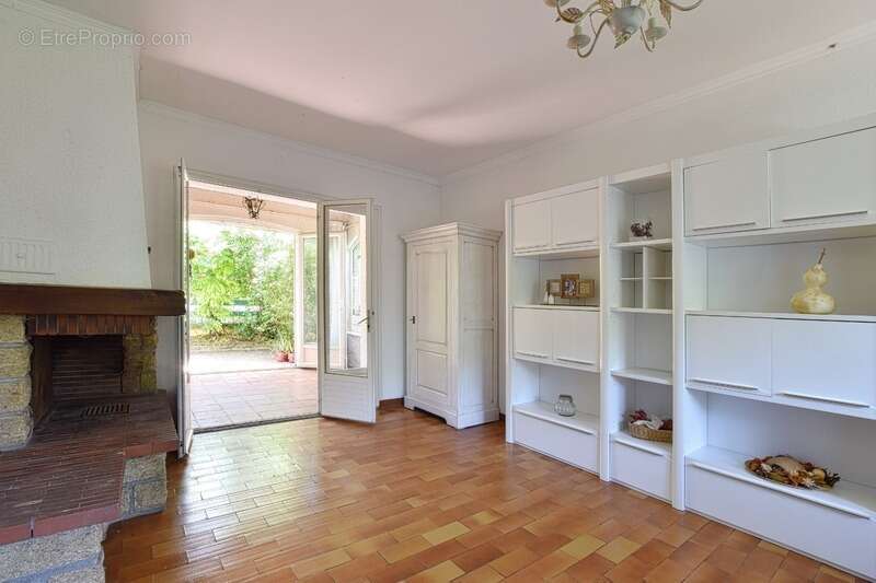 Maison familiale avec garage, atelier et fort potentiel d'évolution - photo 4