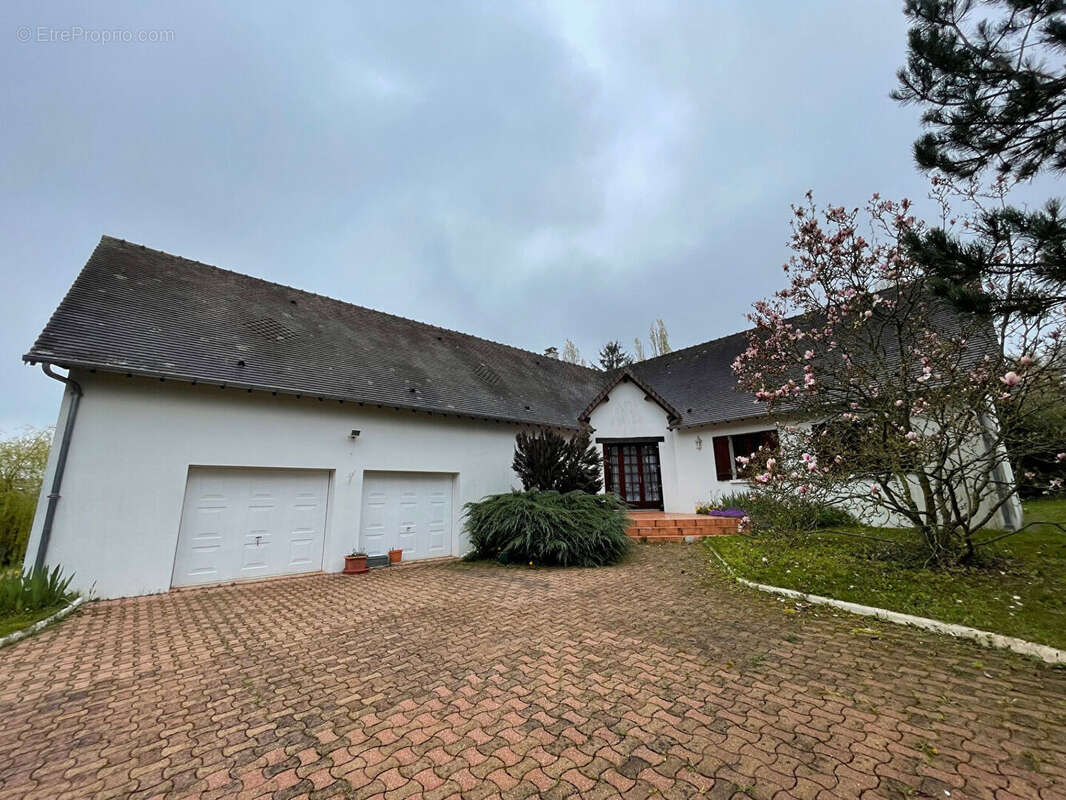 Maison à LE VAL-DAVID