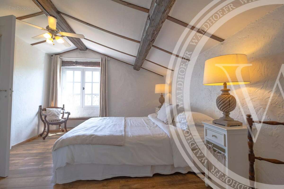 Maison à MOUANS-SARTOUX