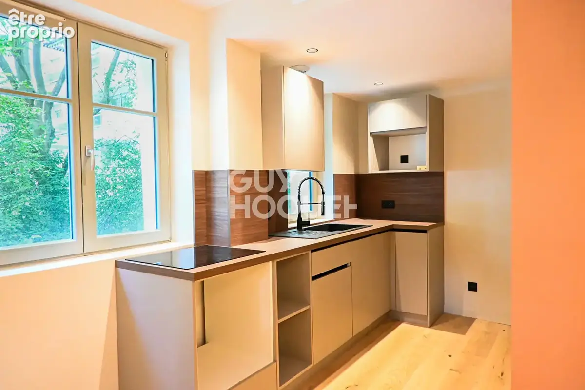 Duplex d'exception refait à neuf quai saint-vincent  vue saône  dpe c 3 pièces 81 m² - photo 5