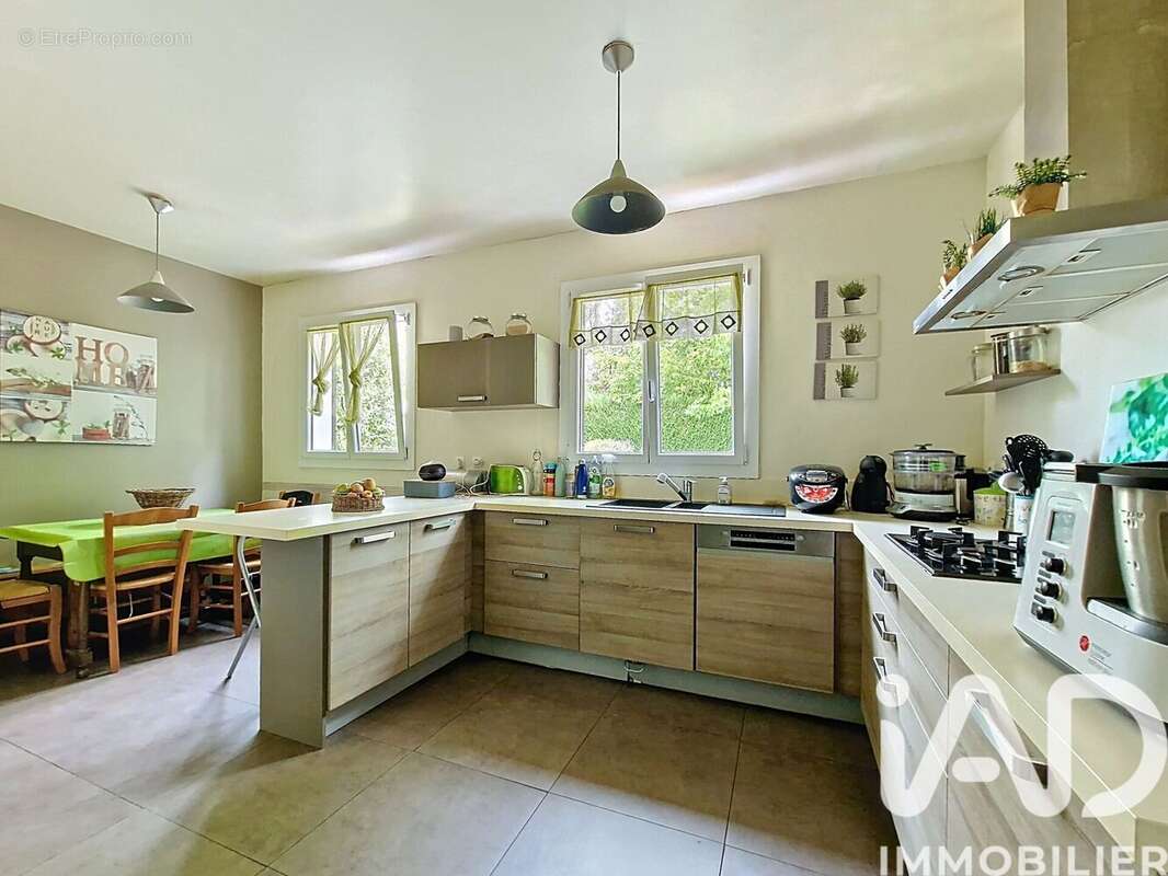 Maison 235 m² à Gometz-La-Ville  - photo 5