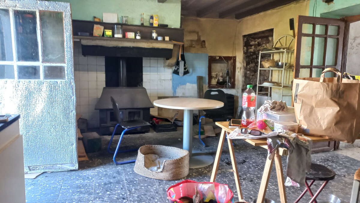 Maison à LOHITZUN-OYHERCQ