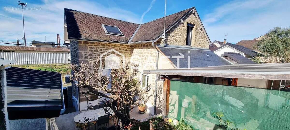 Maison 73 m² à Brive-La-Gaillarde  - photo 2