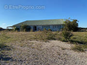 Commerce à VANXAINS