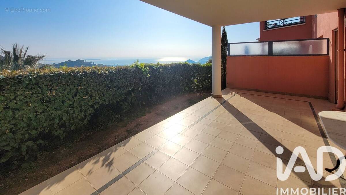 Photo 1 - Appartement à MANDELIEU-LA-NAPOULE