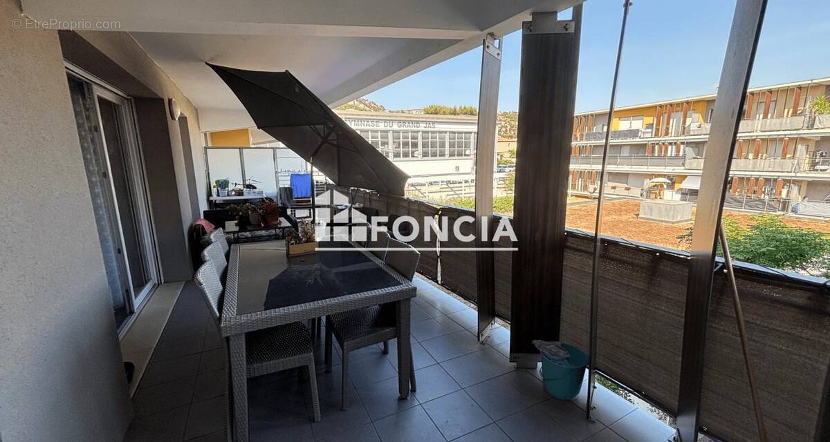 Appartement à CHATEAUNEUF-LES-MARTIGUES
