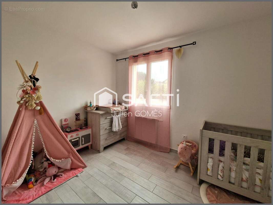 Maison 106 m² à Iverny  - photo 8