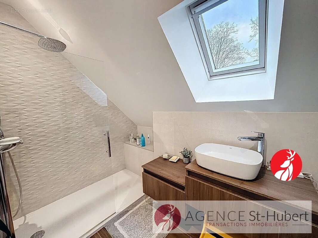 Maison à FONTAINEBLEAU