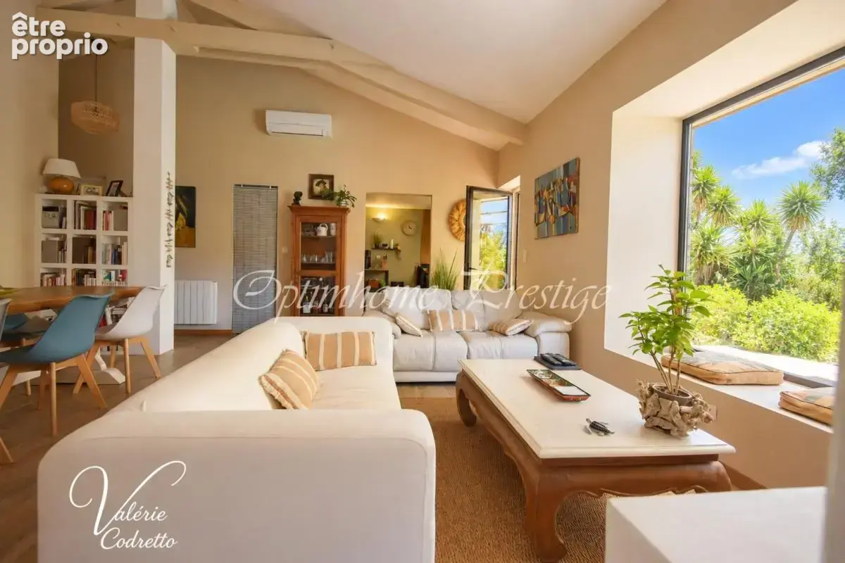 Villa de caractère avec piscine à Hyères Costebelle – Proche plage de l’Almanarre 83400 - photo 6