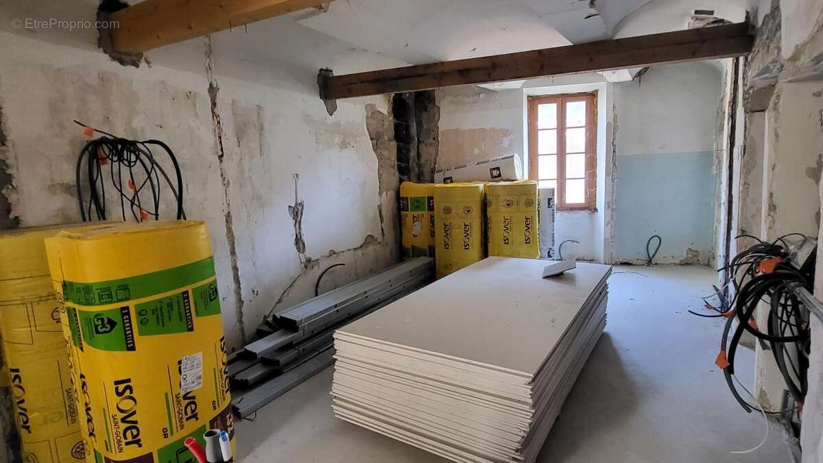 Appartement à LARGENTIERE