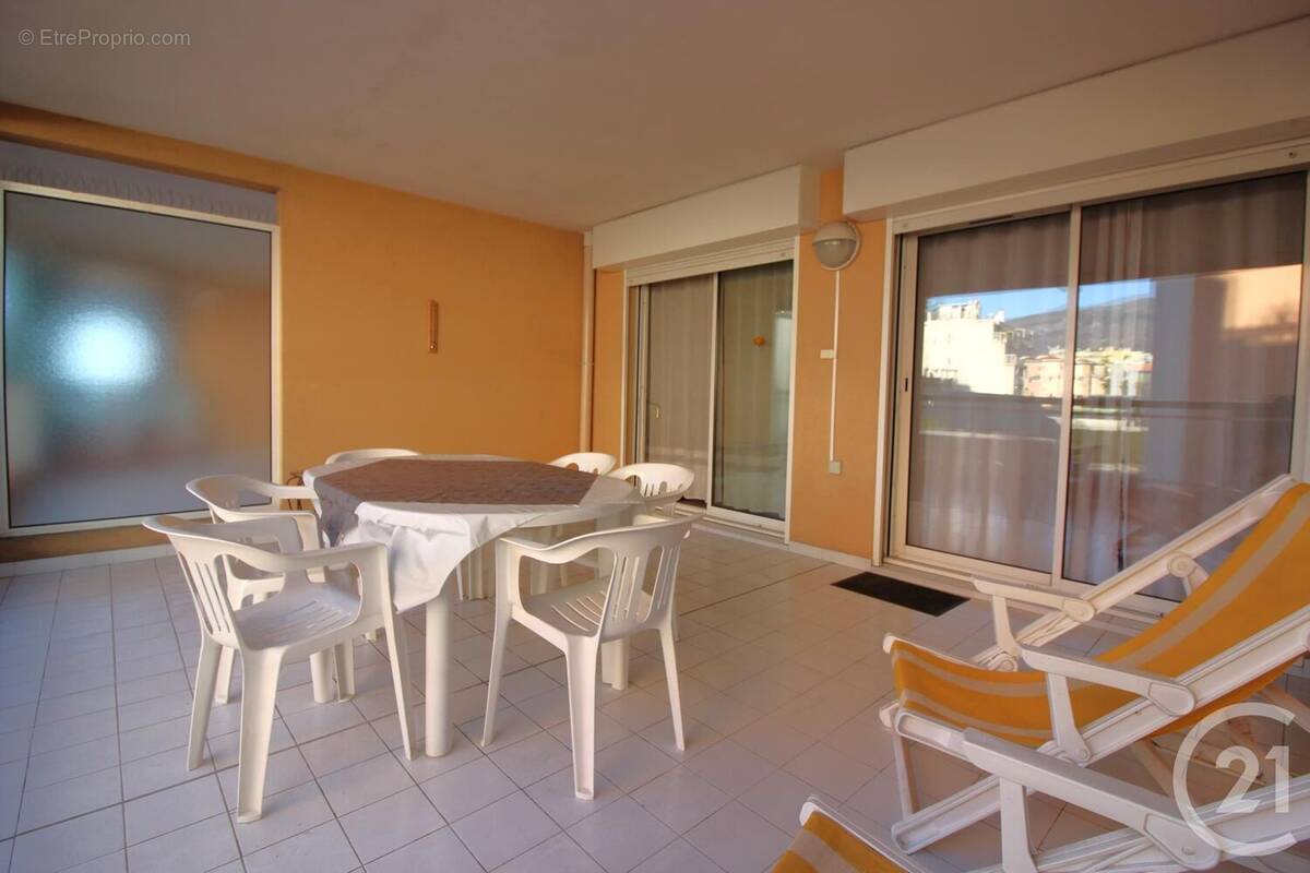 Appartement à ROQUEBRUNE-CAP-MARTIN