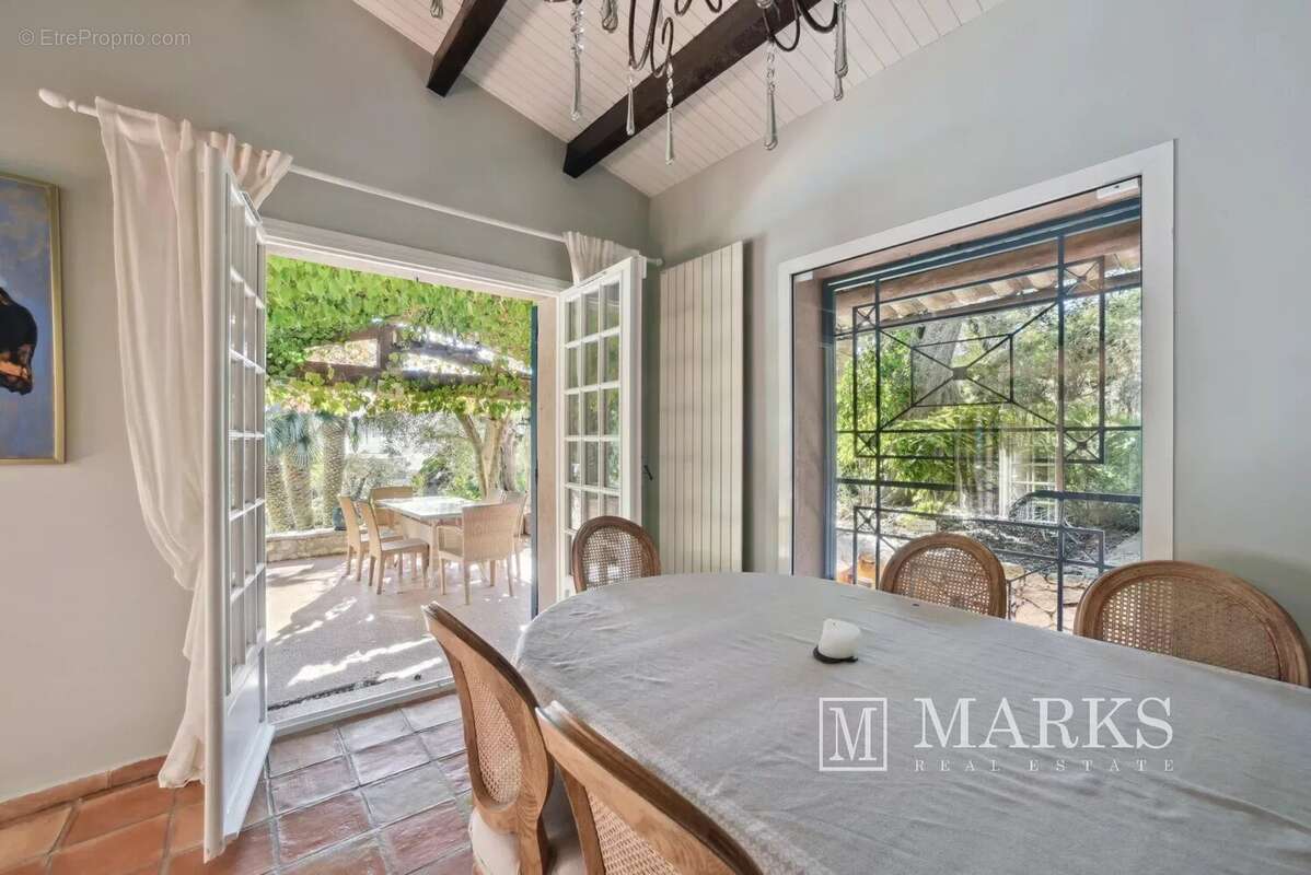 Villa de charme au cœur de la Riviera, avec piscine et aperçu mer - photo 9