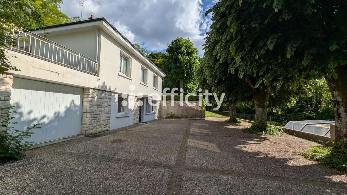 Maison 226 m² à Rochecorbon  - photo 11