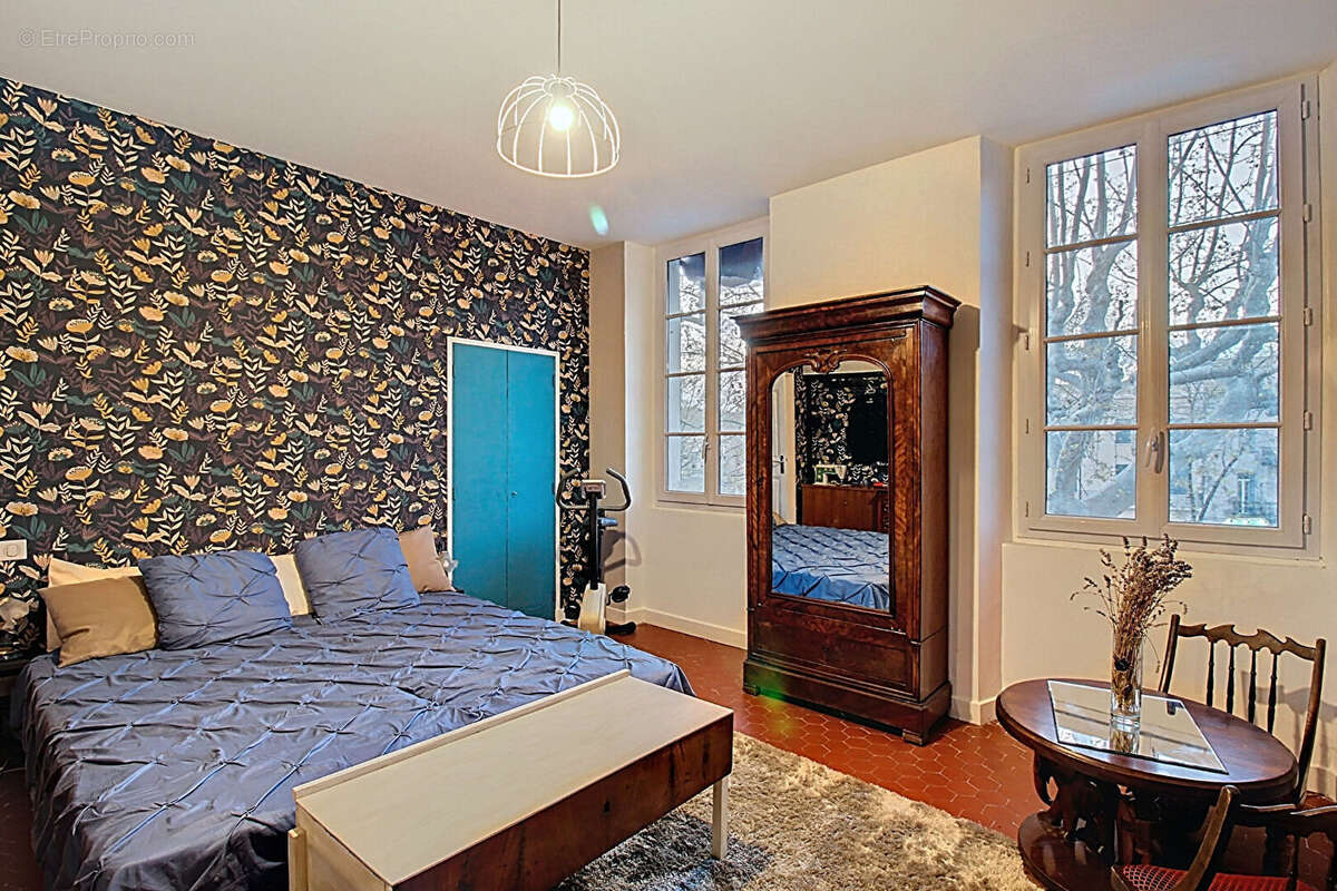 A vendre en exclusivité draguignan superbe appartement t3 spacieux de 100 m² en centre ville - photo 10