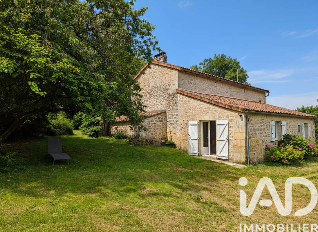Photo 2 - Maison à SERS
