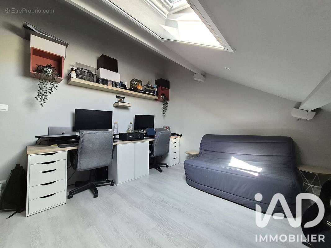 Photo 5