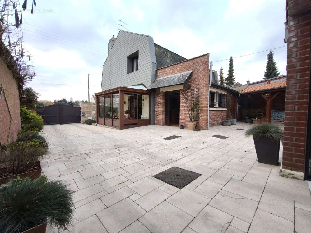 Maison à NEUVILLE-SAINT-VAAST