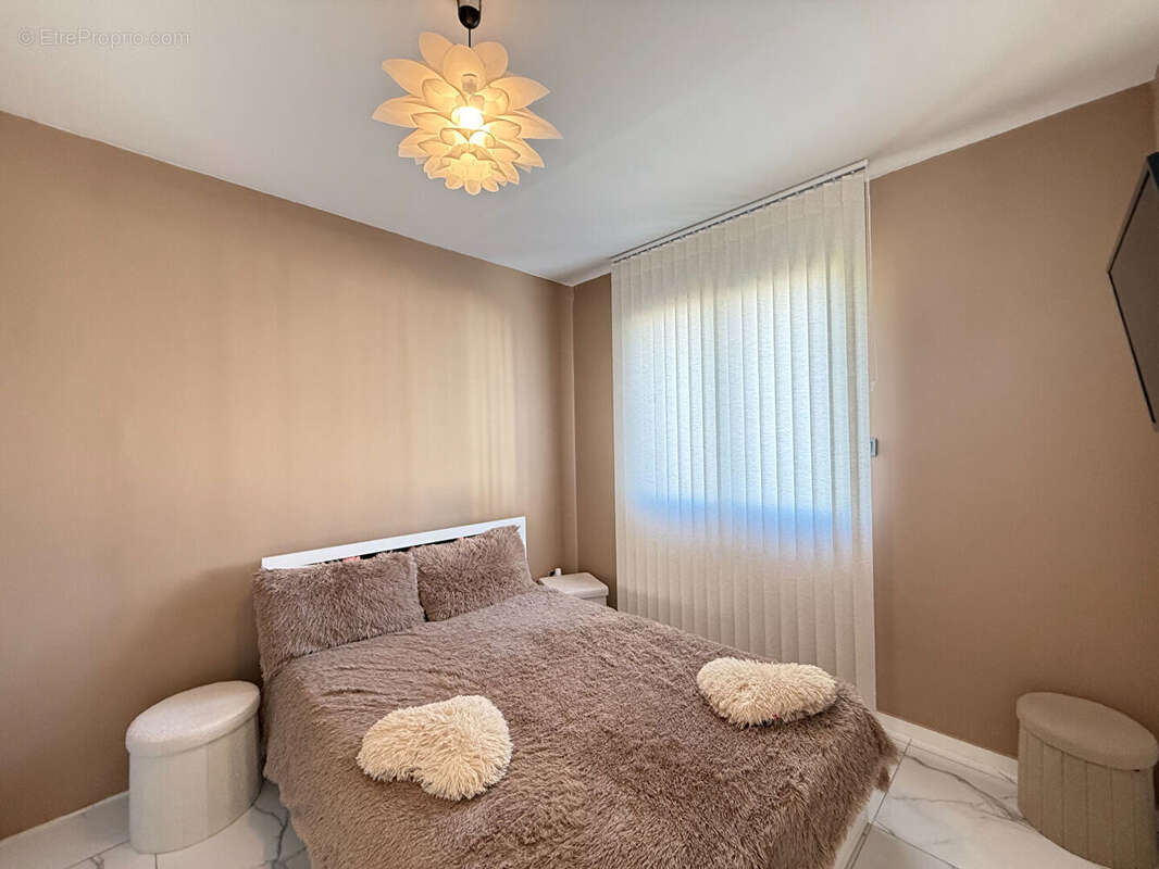 Ensemble immobilier à Villeneuve/Lot - photo 10