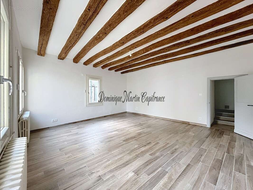 COURDEMANCHE (72)Maison de plain-pied 59m²-cebtre-bourg-jardin - garage- cave - photo 4