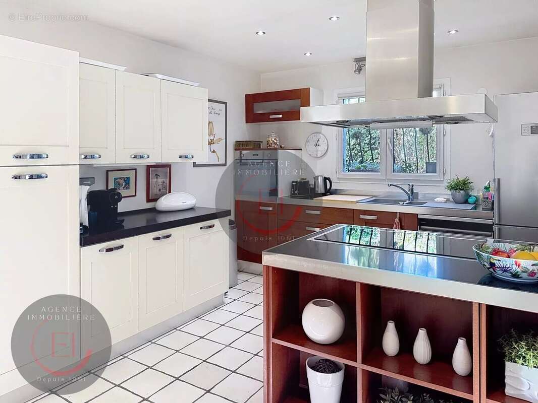 Maison à LES ADRETS-DE-L'ESTEREL