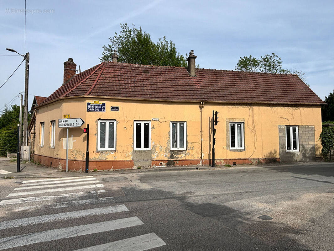 Maison à BEZU-SAINT-ELOI