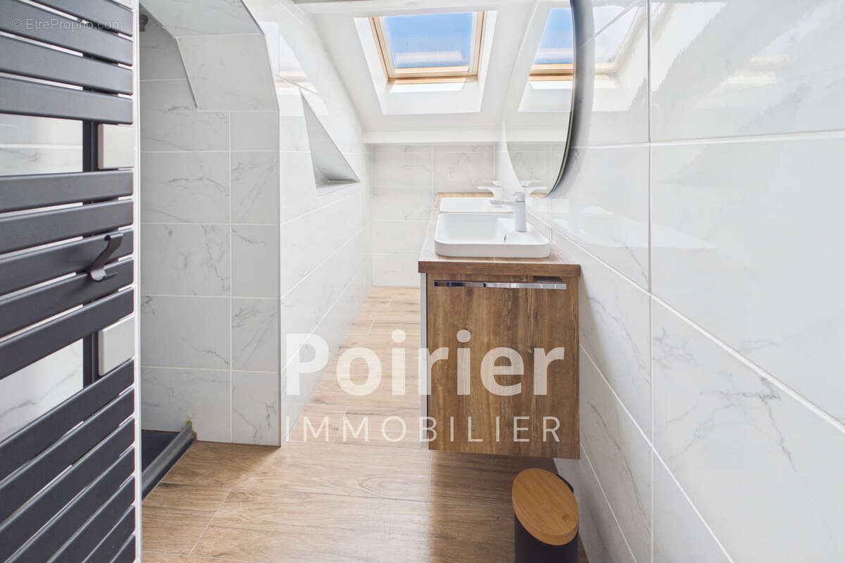 Maison contemporaine 6 pièces de 140 m2 avec piscine - photo 6
