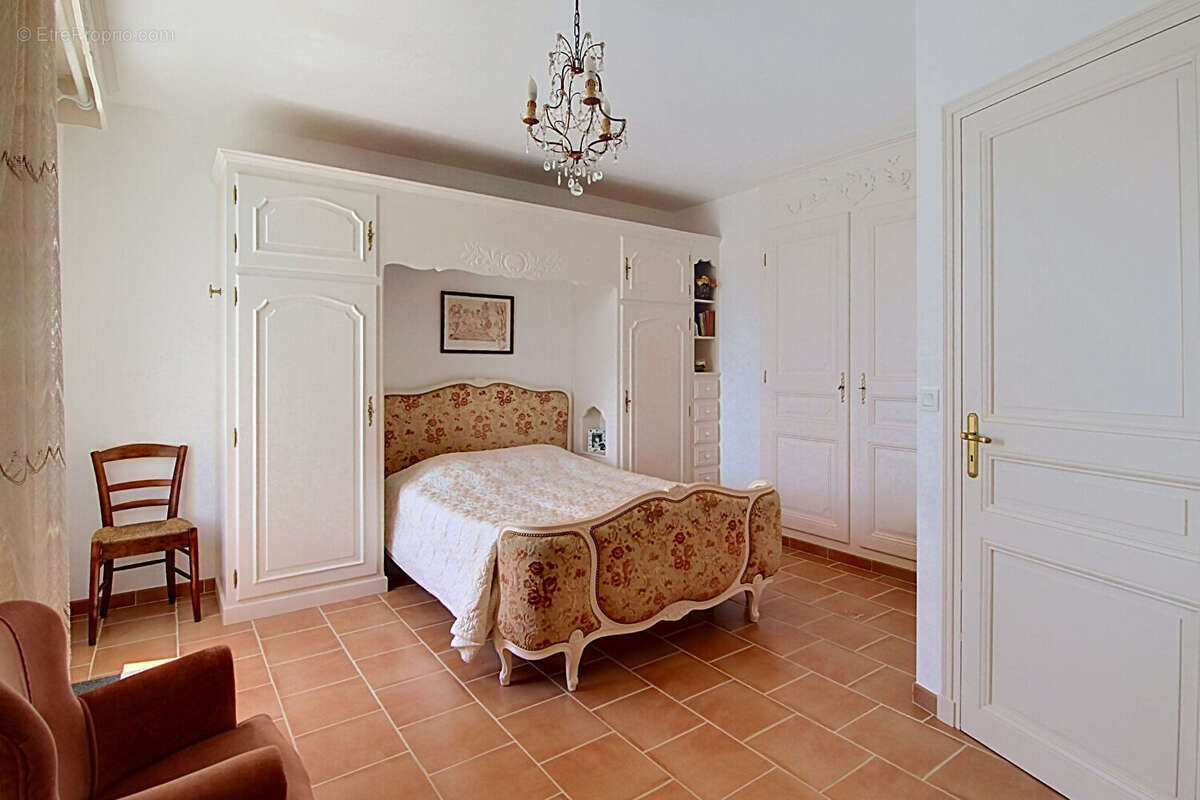 Maison à LORGUES