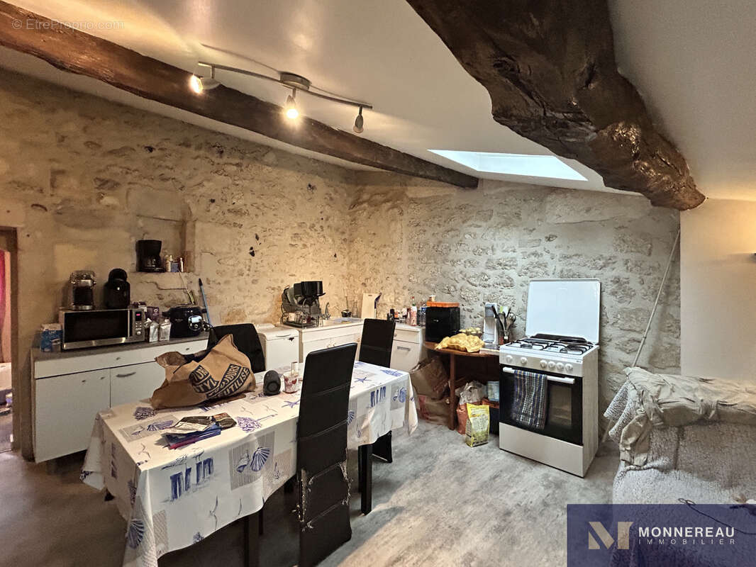 Appartement à SAINTES