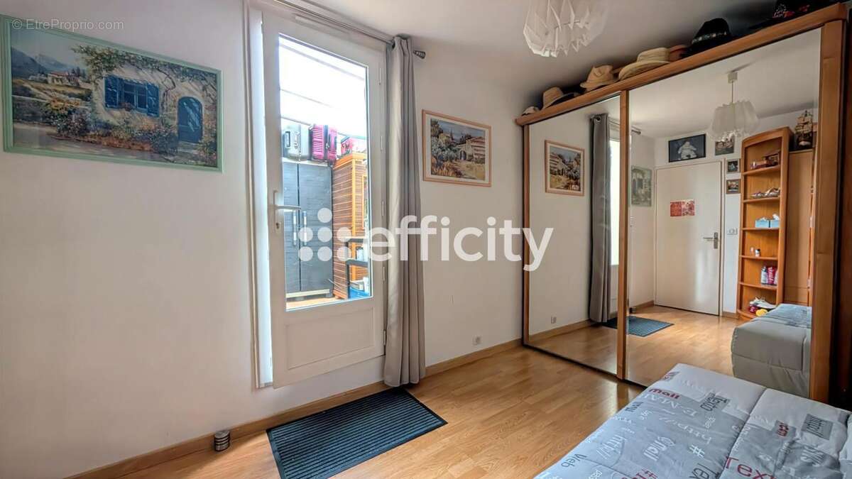 Appartement à LOGNES