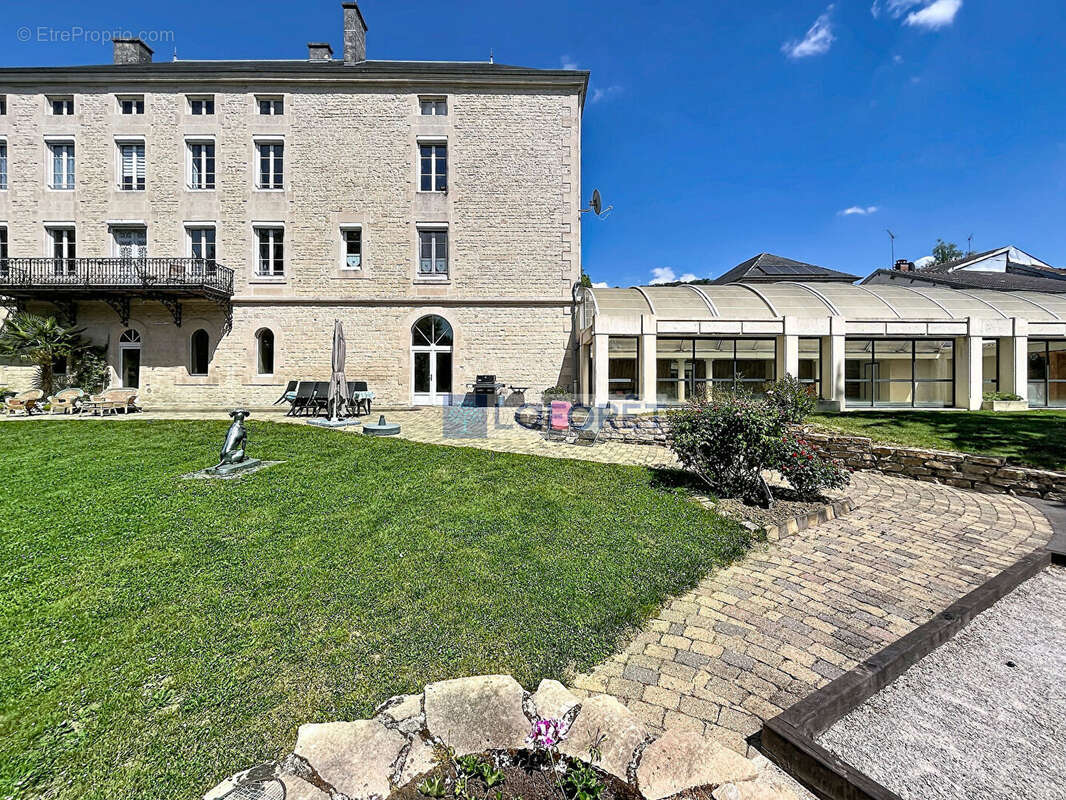Maison Suzannecourt 11 pièce(s) 580 m² - photo 18