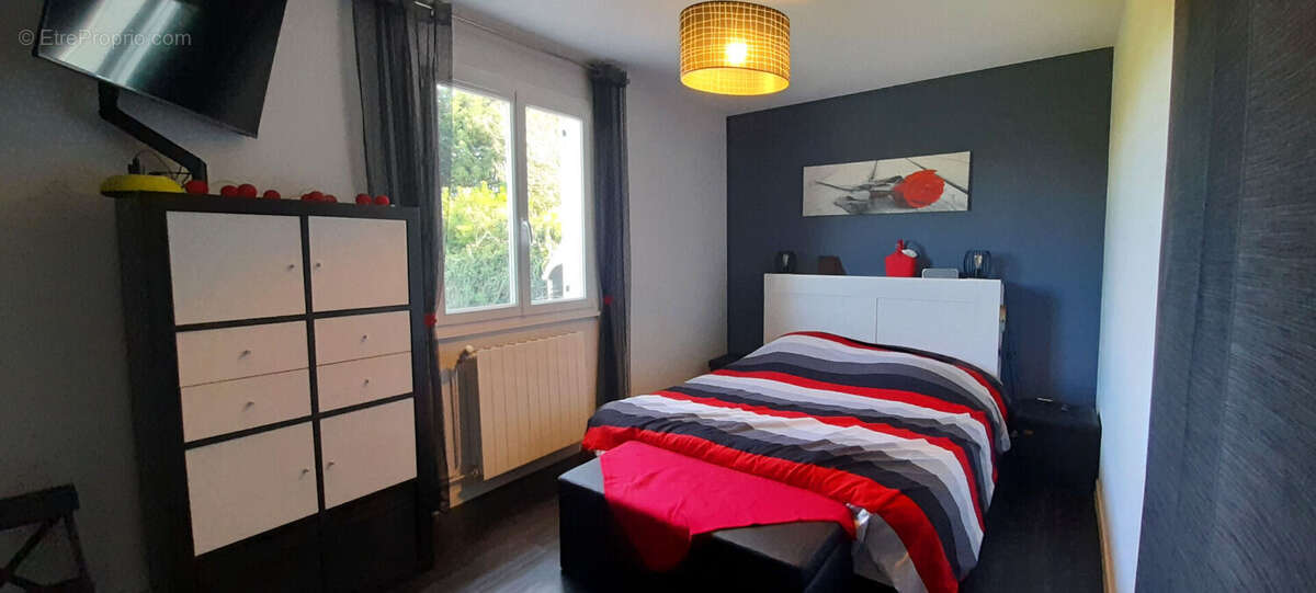 Pavillon de plain-pied rénové de 130 m² - photo 5