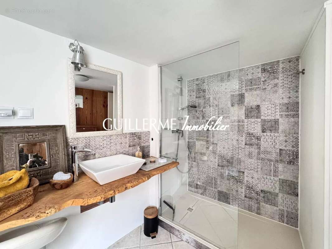 Maison à SALLES-ARBUISSONNAS-EN-BEAUJOLAIS