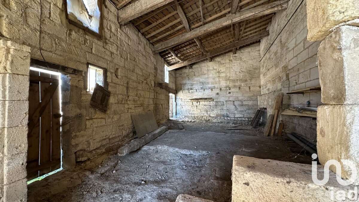 Photo 3 - Maison à LES ARTIGUES-DE-LUSSAC