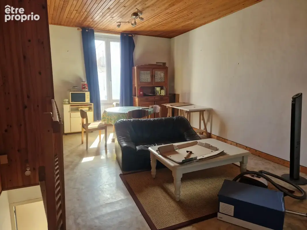 Bâtiment au coeur de Port Joinville avec appartement. - photo 6