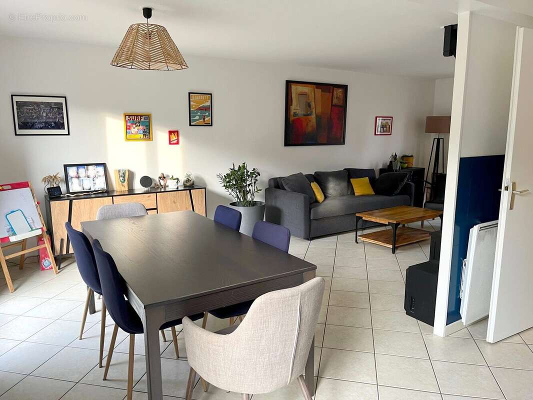 Maison à HARDRICOURT