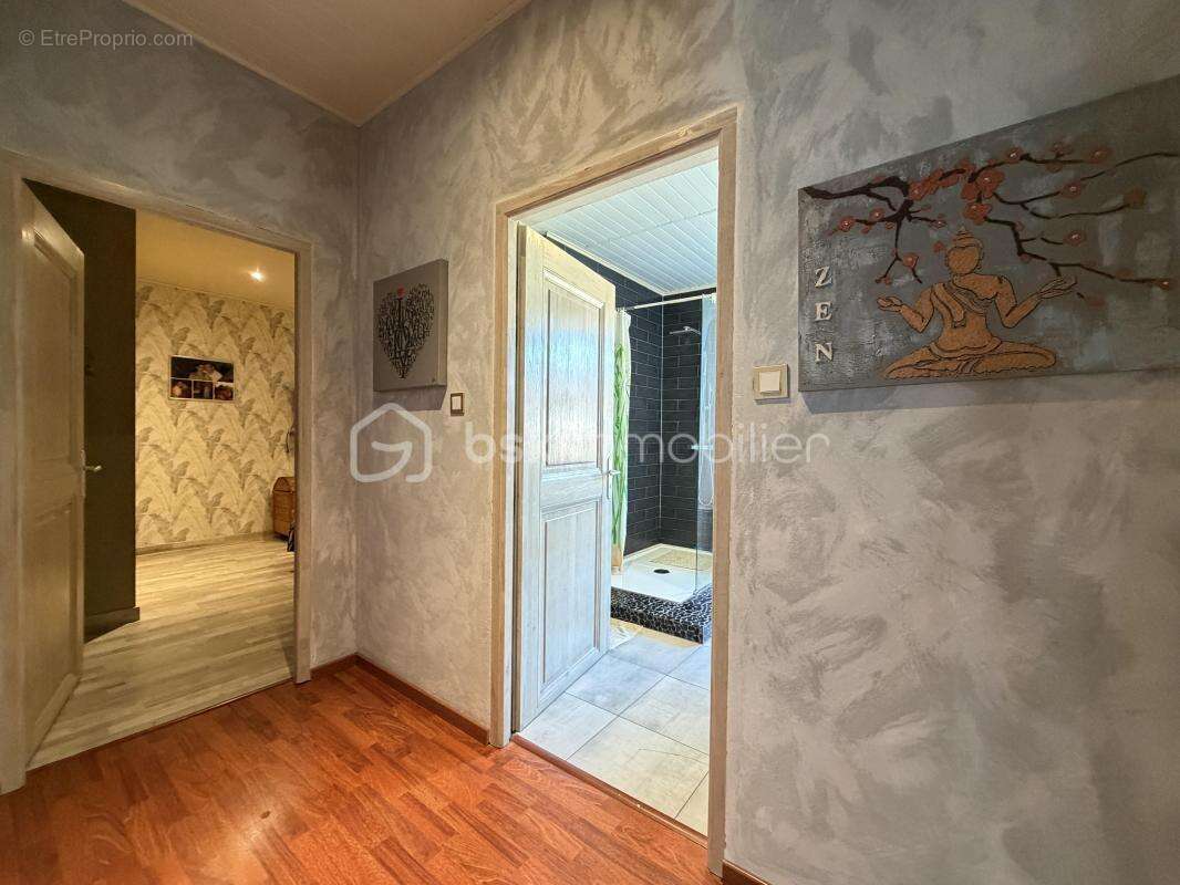Maison traditionnelle mitoyenne d'un coté - photo 14