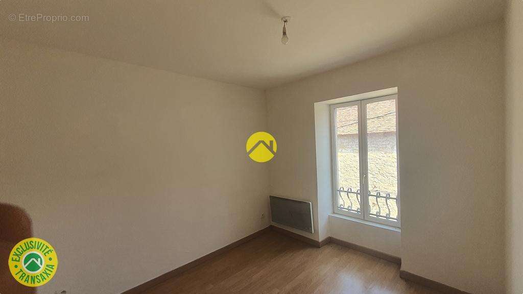 Appartement à LA CHARITE-SUR-LOIRE