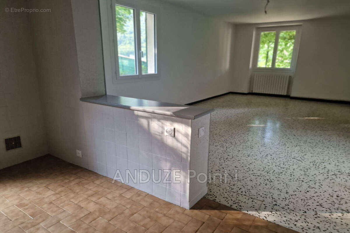 Maison 119 m² à Saint-Jean-Du-Gard  - photo 4