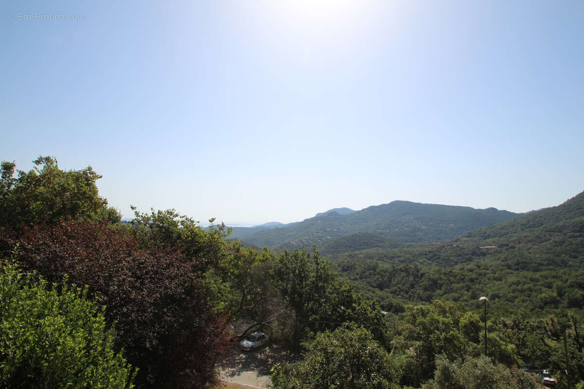Maison à LES ADRETS-DE-L'ESTEREL