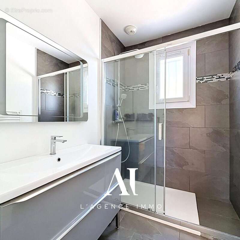 Maison 130 m² à Villeneuve-Les-Maguelone  - photo 9