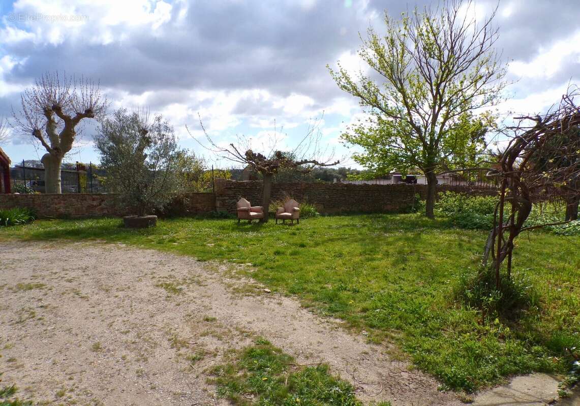Maison à PEYRIAC-MINERVOIS