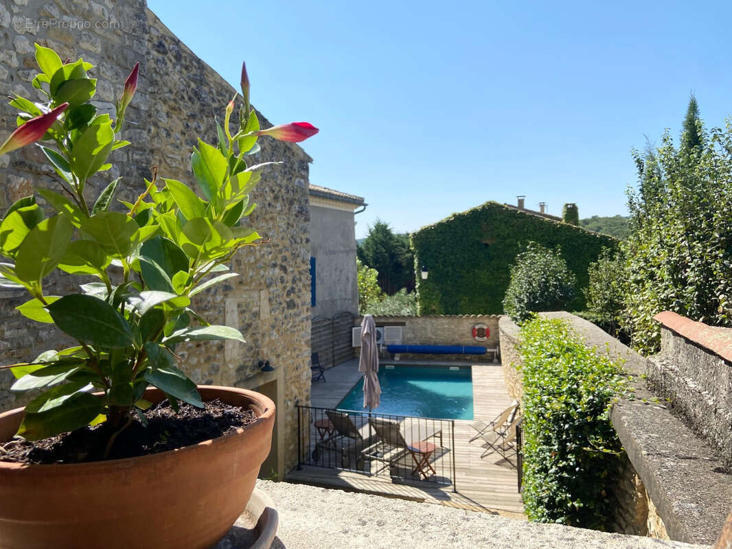 Maison à SAINT-ANDRE-DE-ROQUEPERTUIS