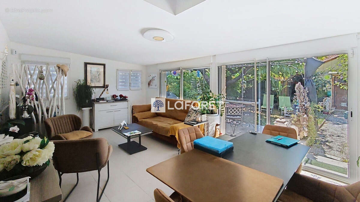 Maison à CAGNES-SUR-MER