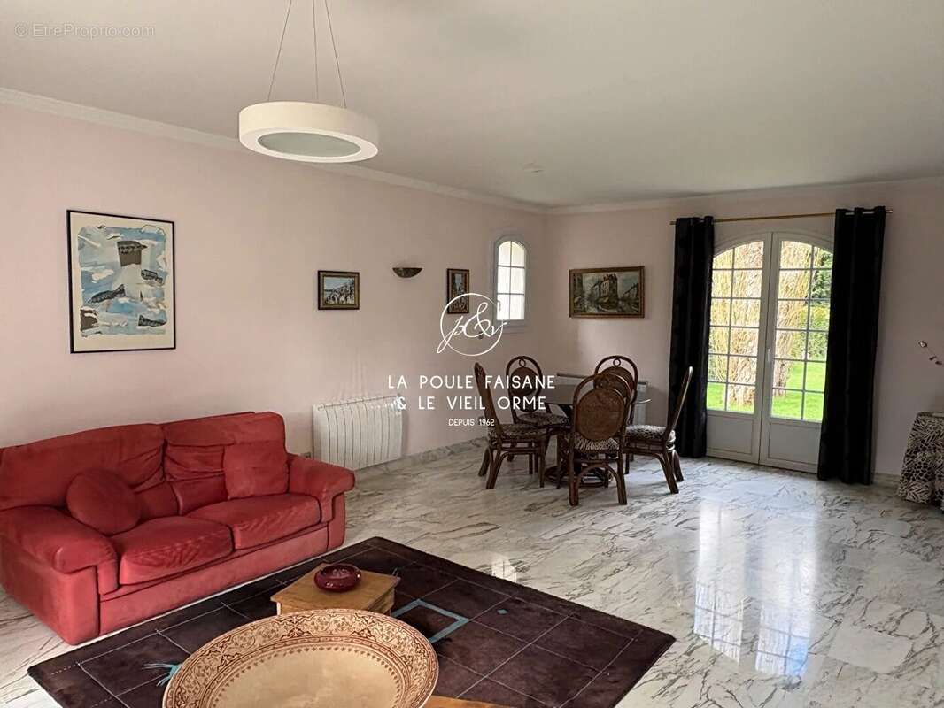 Maison à POIGNY-LA-FORET