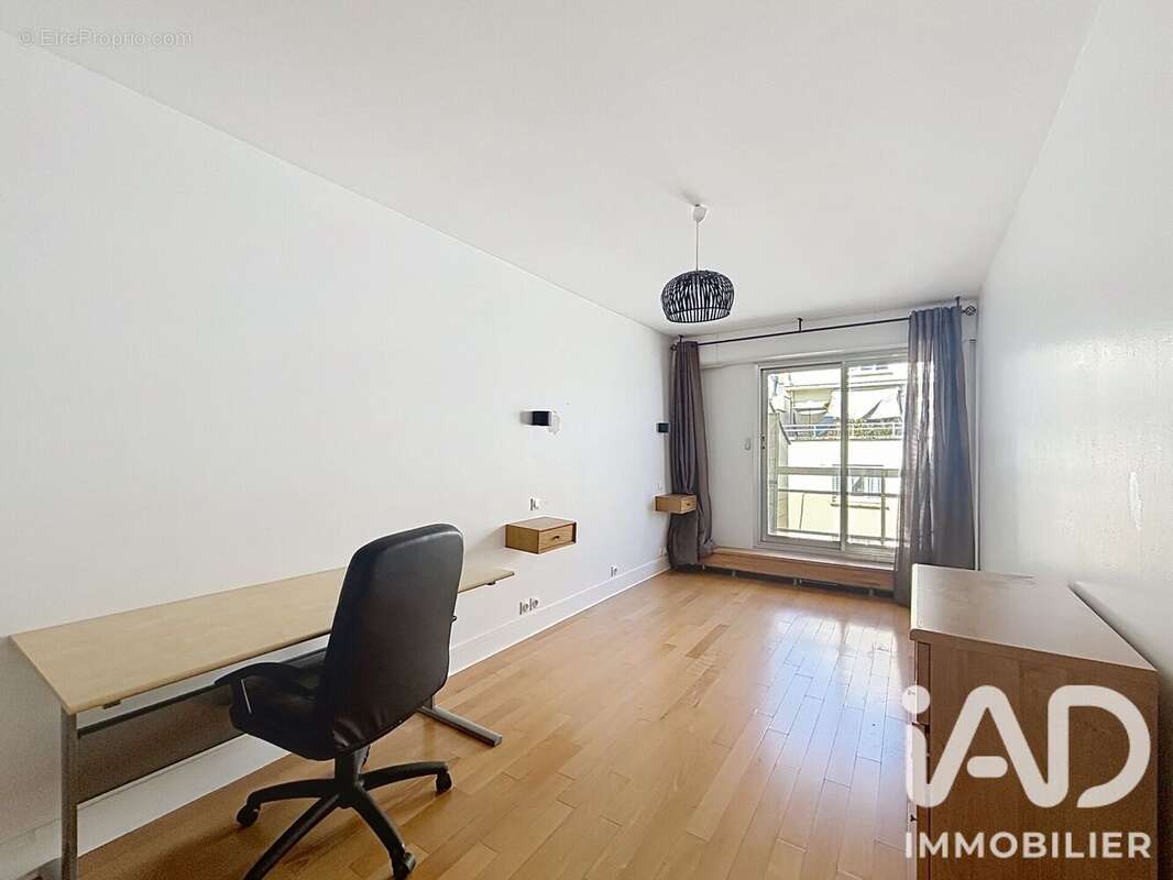 Appartement 104 m² à Paris-15e  - photo 8
